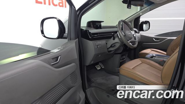 Hyundai Staria 2022 — photo 10