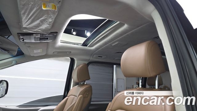 Hyundai Staria 2022 — photo 16