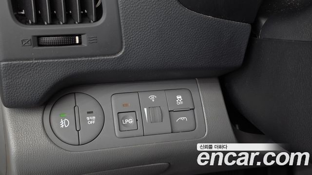 Hyundai Starex 2021 — photo 25