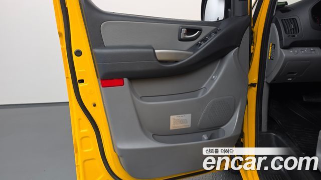 Hyundai Starex 2021 — photo 15