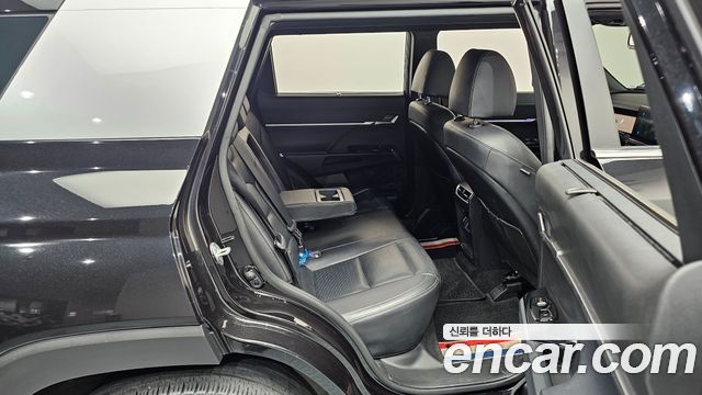 KG Mobility Torres 2023 — photo 12