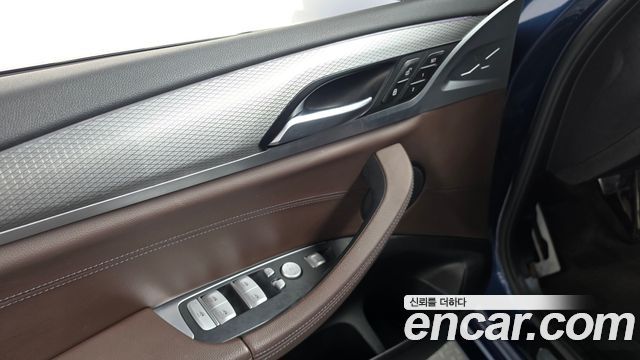 BMW X3 2019 — photo 31