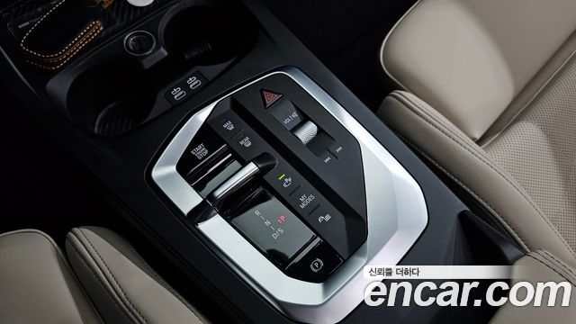 BMW 1-Series 2025 — photo 9
