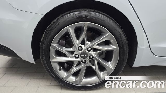 Genesis G70 2021 — photo 5