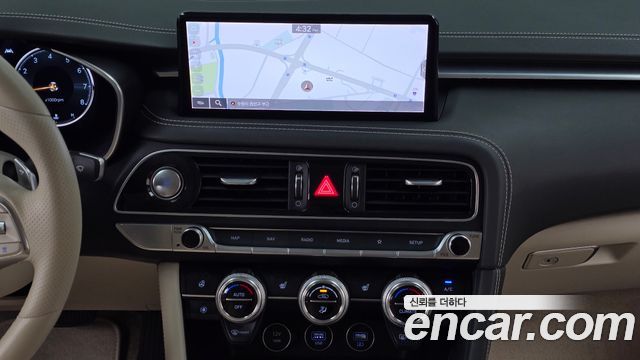 Genesis G70 2021 — photo 18