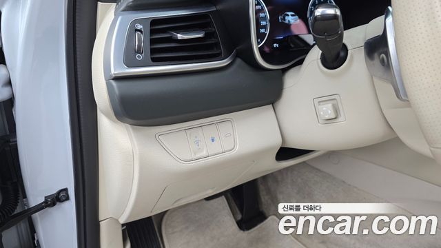 Genesis G70 2021 — photo 25