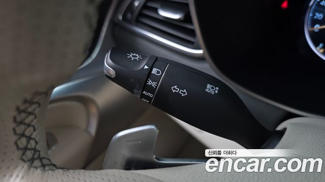 Genesis G70 2021 — photo 28