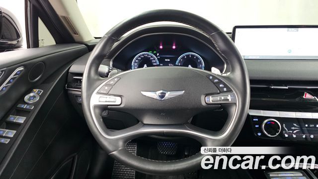 Genesis G80 2022 — photo 13
