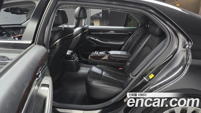 Genesis EQ900 2018 — photo 12