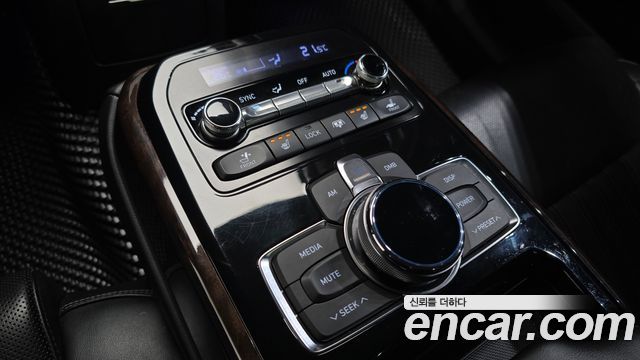 Genesis EQ900 2018 — photo 17