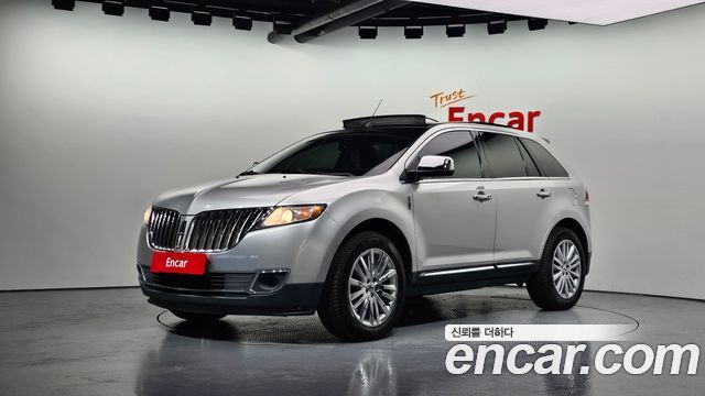 Lincoln MKX 2011 — photo 1