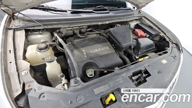 Lincoln MKX 2011 — photo 6