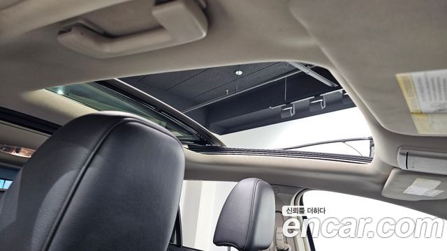 Lincoln MKX 2011 — photo 24