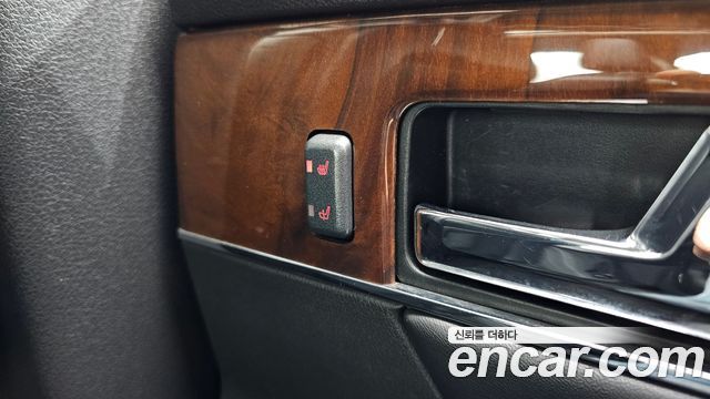 Lincoln MKX 2011 — photo 25