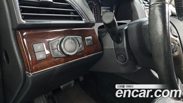 Lincoln MKX 2011 — photo 31