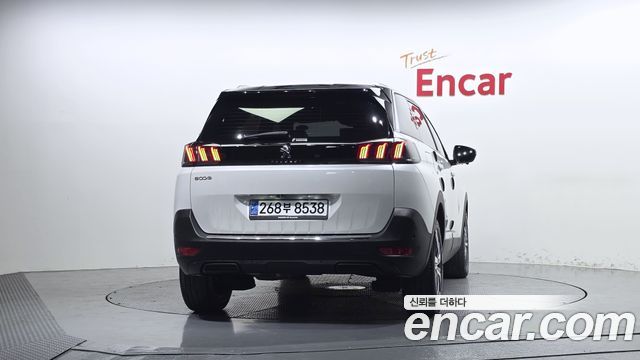 Peugeot 5008 2024 — photo 4