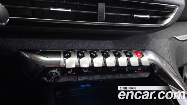 Peugeot 5008 2024 — photo 22