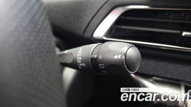 Peugeot 5008 2024 — photo 23