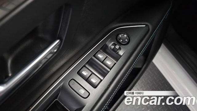 Peugeot 5008 2024 — photo 27