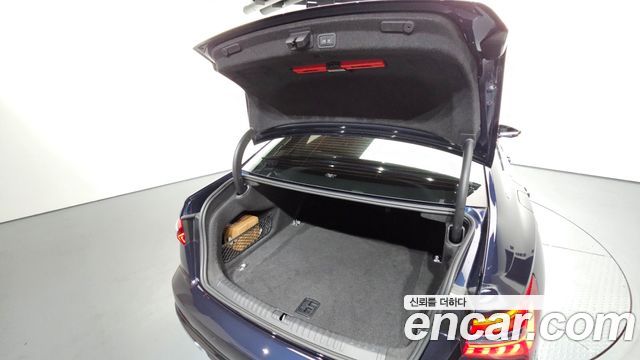 Audi A6 2020 — photo 20