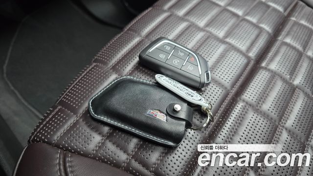 Cadillac Escalade 2023 — photo 15