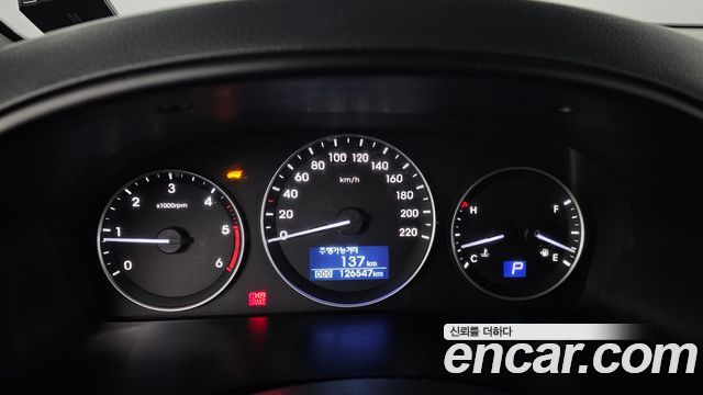 Hyundai Starex 2021 — photo 11
