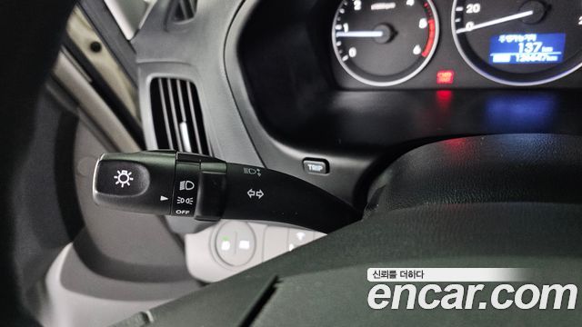 Hyundai Starex 2021 — photo 23