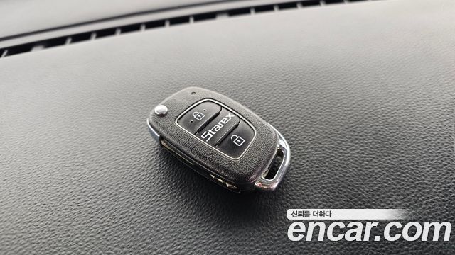 Hyundai Starex 2021 — photo 30