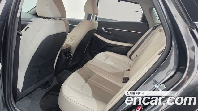 Hyundai Sonata 2020 — photo 24