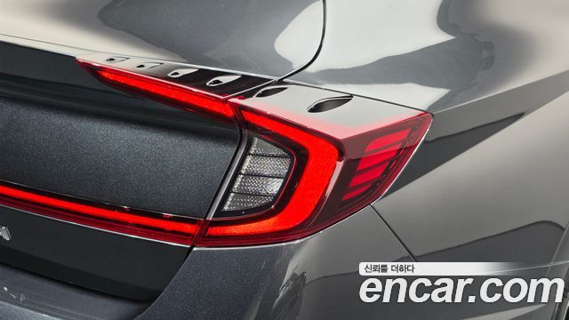 Hyundai Sonata 2020 — photo 9
