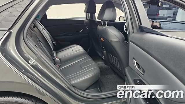 Hyundai AVANTE 2024 — photo 17