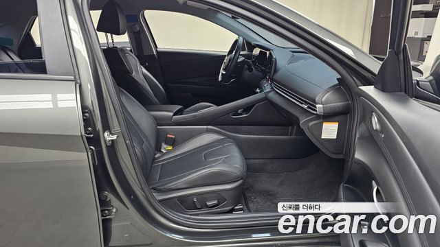Hyundai AVANTE 2024 — photo 16