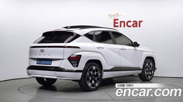 Hyundai Kona 2023 — photo 2