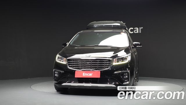 Kia Canival 2020 — photo 3