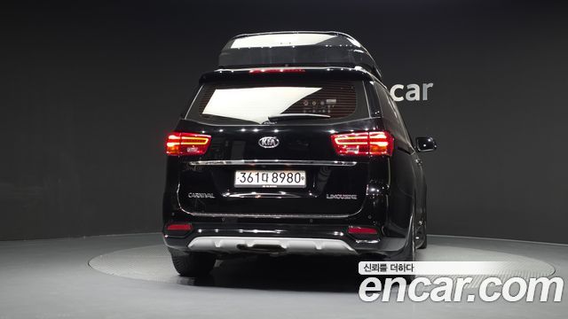 Kia Canival 2020 — photo 4