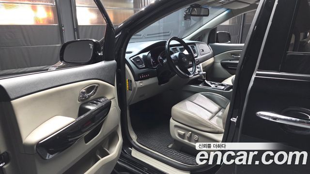 Kia Canival 2020 — photo 13