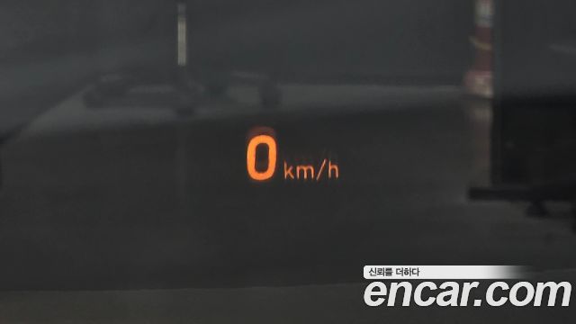 Genesis G80 2018 — photo 24