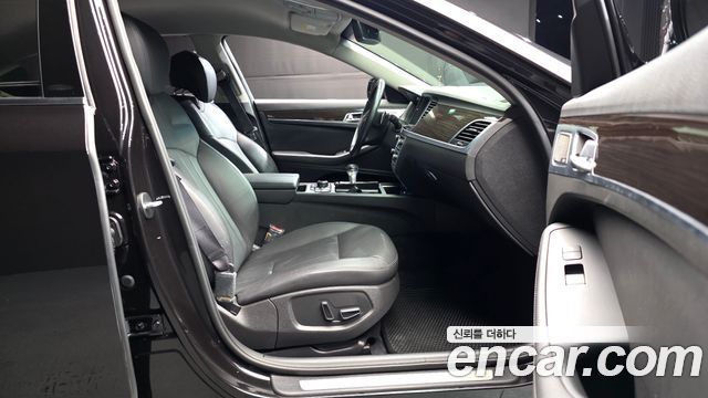 Genesis G80 2018 — photo 16