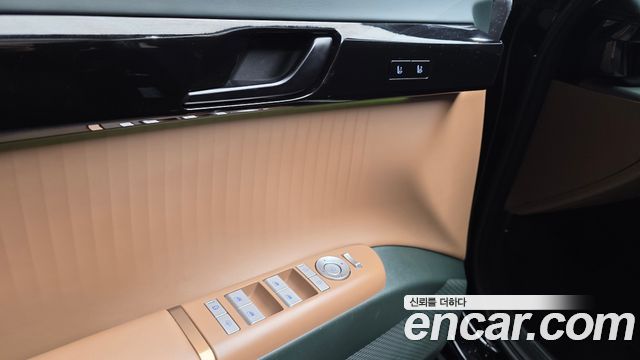 Hyundai Grandeur 2023 — photo 25