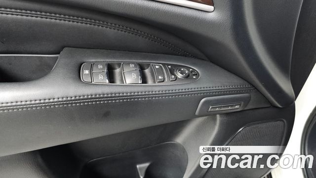 Infiniti QX60 2014 — photo 27