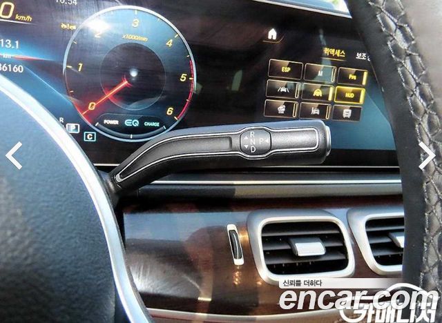 Mercedes-Benz GLE-Class 2022 — photo 11