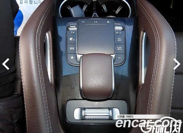 Mercedes-Benz GLE-Class 2022 — photo 13