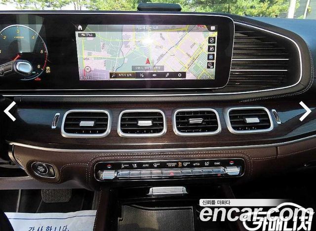 Mercedes-Benz GLE-Class 2022 — photo 14