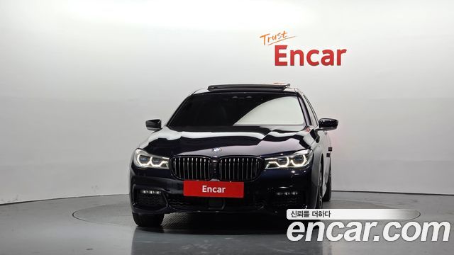 BMW 7-Series 2018 — photo 3