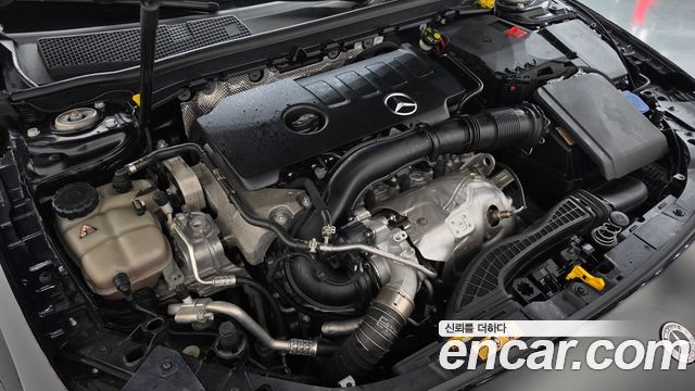 Mercedes-Benz A-Class 2020 — photo 6