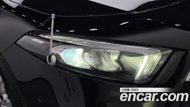 Mercedes-Benz A-Class 2020 — photo 8