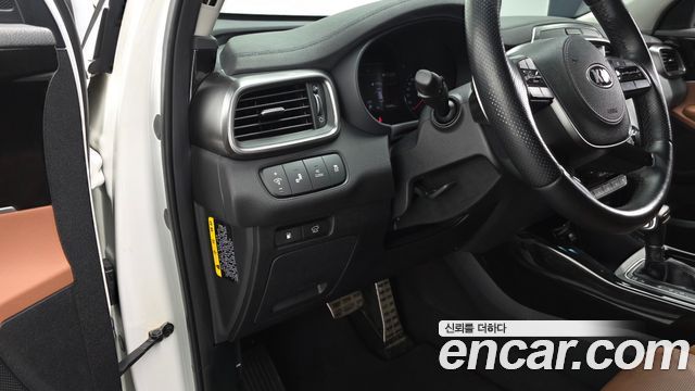 Kia Sorento 2018 — photo 19