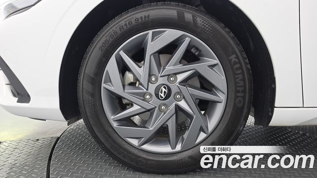 Hyundai AVANTE 2024 — photo 5