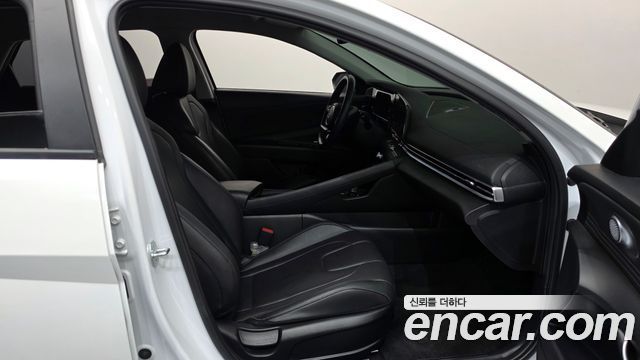 Hyundai AVANTE 2024 — photo 16