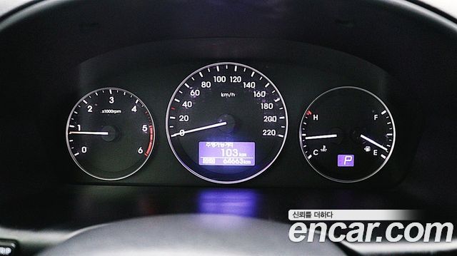 Hyundai Starex 2021 — photo 8